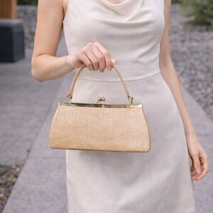 Bijoux Terner Faux Croc Kiss Lock Purse Beige Top Handle Vintage Style Bag